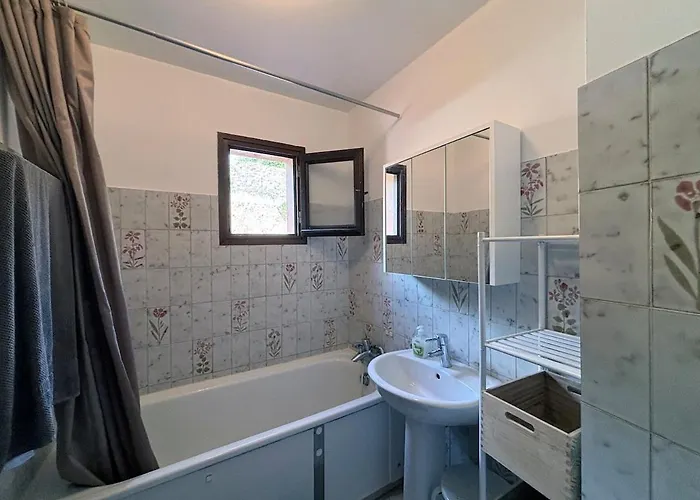 Apartament Ground Floor Near Center Whith Balcony, Air Conditioning, Parking Collioure